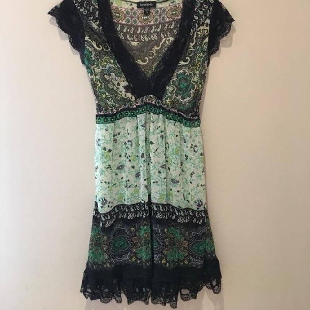 New gorgeous Bebe lacy dress